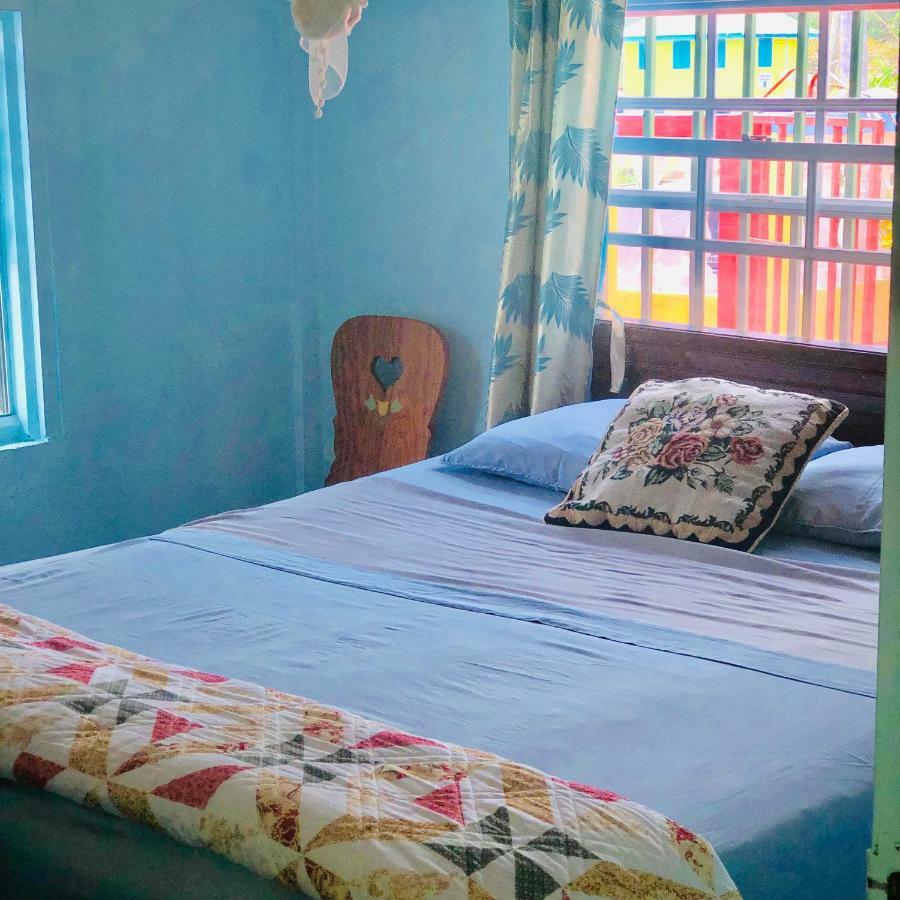 Rainbow Beach Apartments & Rooms Calibishie Εξωτερικό φωτογραφία